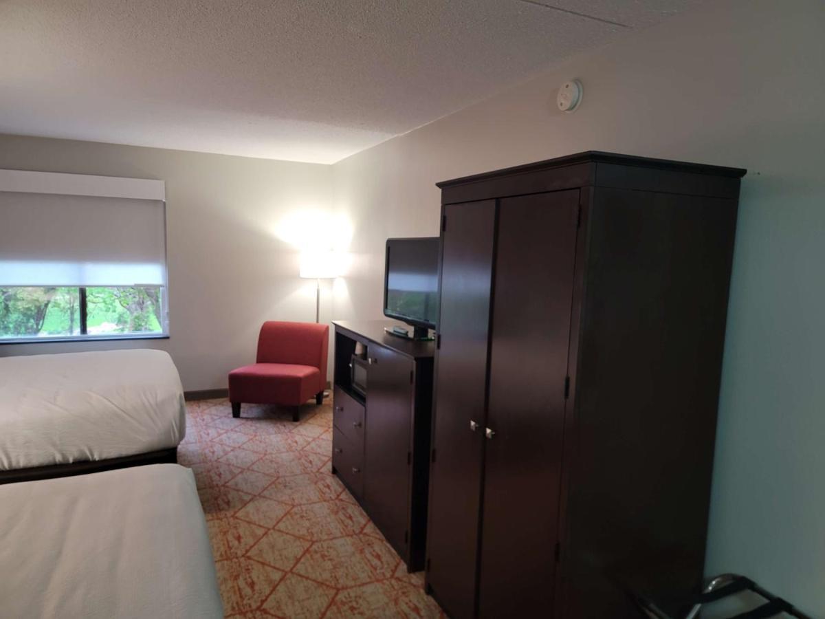 Spark By Hilton Hummelstown Hershey